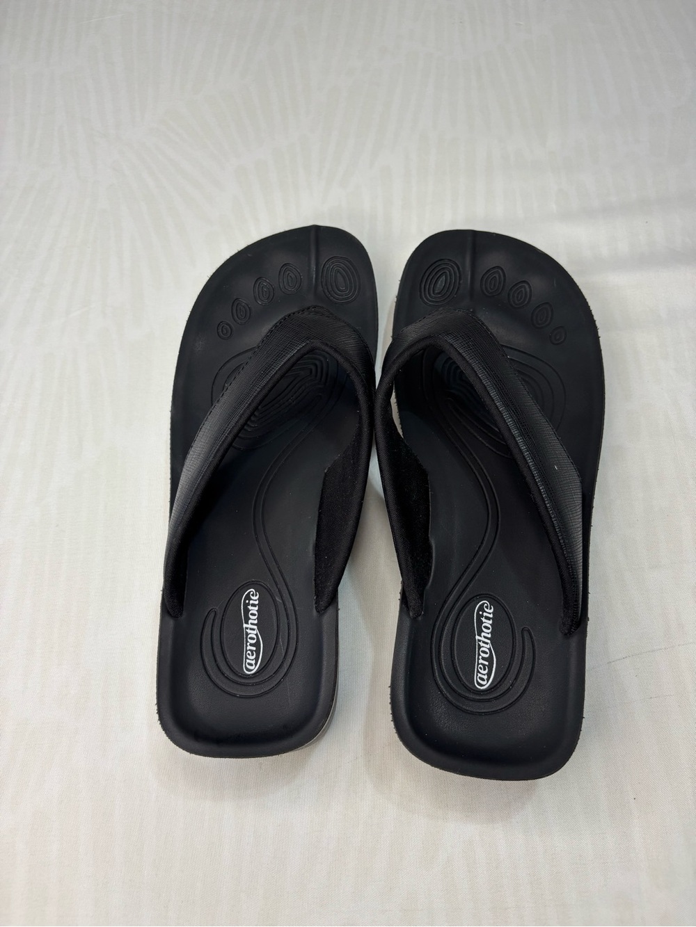 Aerothotic Black Comfort Flip Flops Women’s Size 39